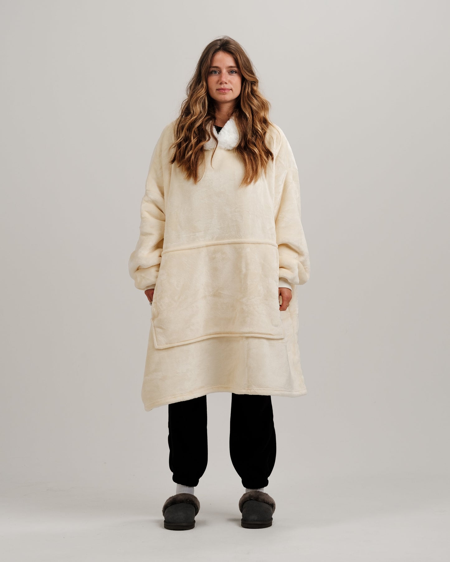 ONY Furlined Hoodie Blanket - Cream